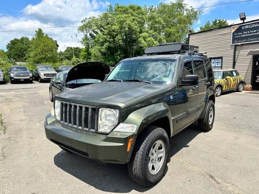 Green 2008 Jeep Liberty Sport
