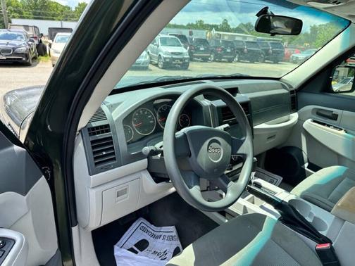 Green 2008 Jeep Liberty Sport