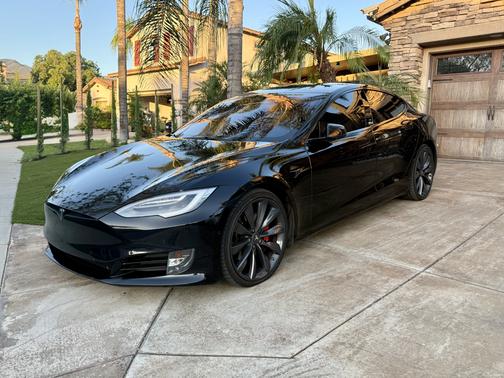Black 2017 Tesla Model S P100D