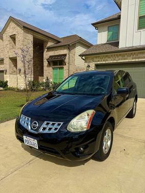 Black 2012 Nissan Rogue S