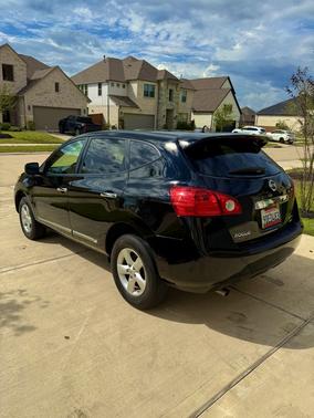 Black 2012 Nissan Rogue S