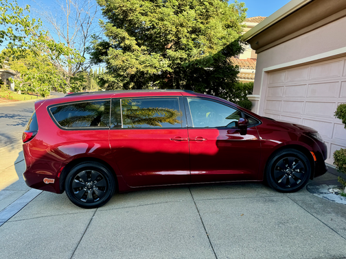 2019 Chrysler Pacifica Hybrid Limited