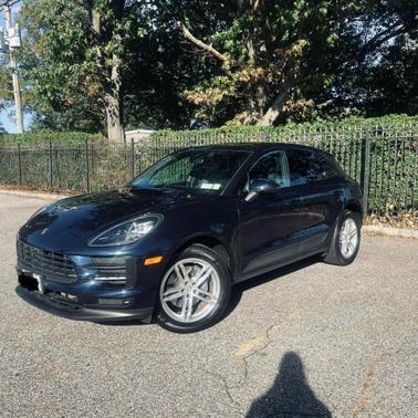 Blue 2019 Porsche Macan Macan