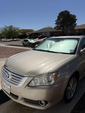 Gold 2008 Toyota Avalon Limited