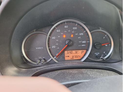 2012 Toyota Yaris L