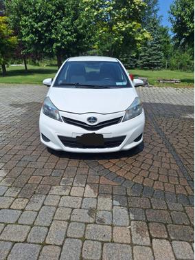 2012 Toyota Yaris L