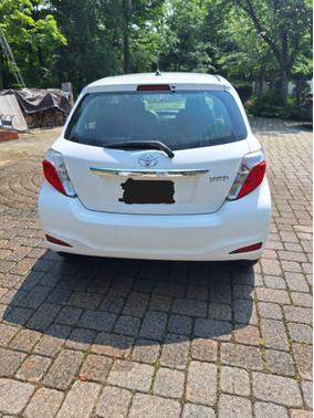 2012 Toyota Yaris L