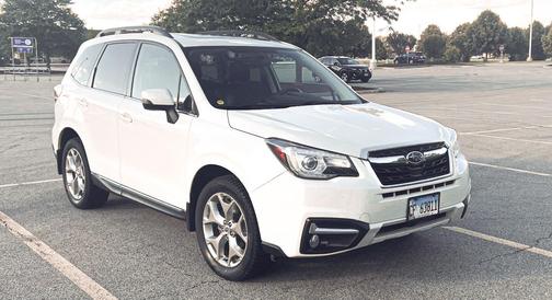 White 2018 Subaru Forester 2.5i Touring