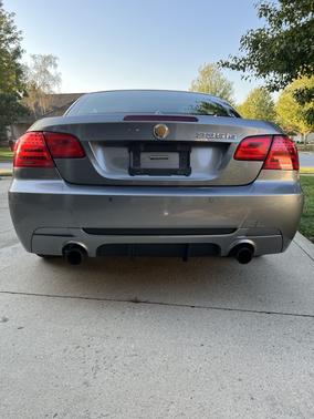 2011 BMW 335 is