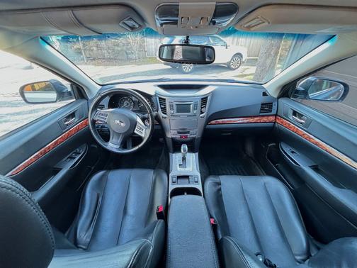 2012 Subaru Outback 2.5i Limited