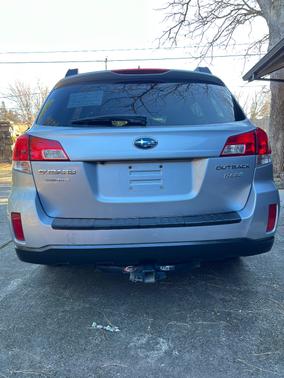 2012 Subaru Outback 2.5i Limited