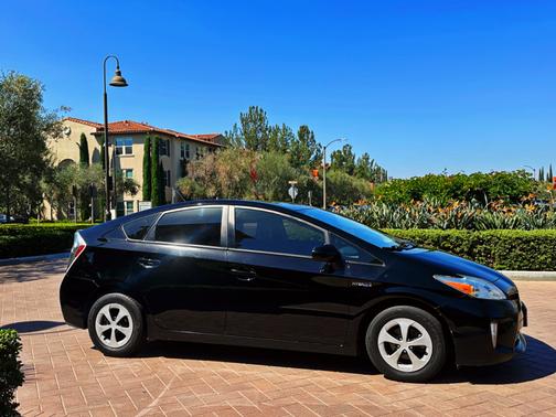 2012 Toyota Prius Three