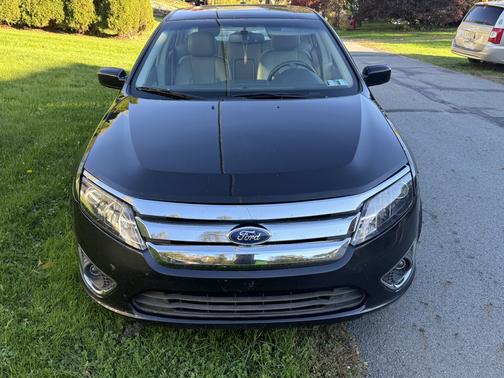 Black 2011 Ford Fusion SEL