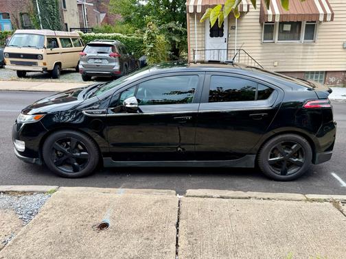 Black 2012 Chevrolet Volt Base