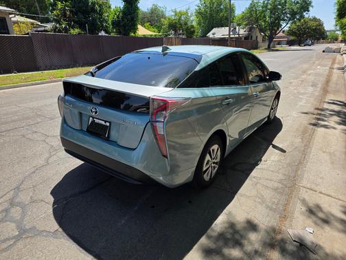 Green 2018 Toyota Prius Three