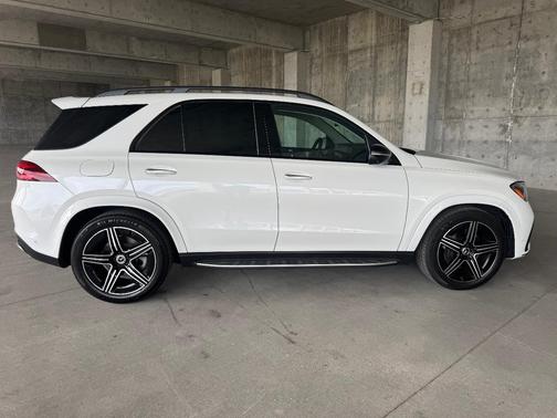 White 2026 Mercedes-Benz GLE 450 4MATIC