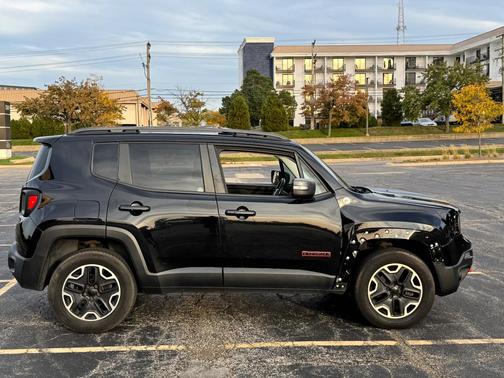 Black 2015 Jeep Renegade Trailhawk