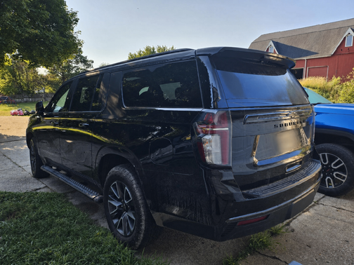 Black 2021 Chevrolet Suburban Z71