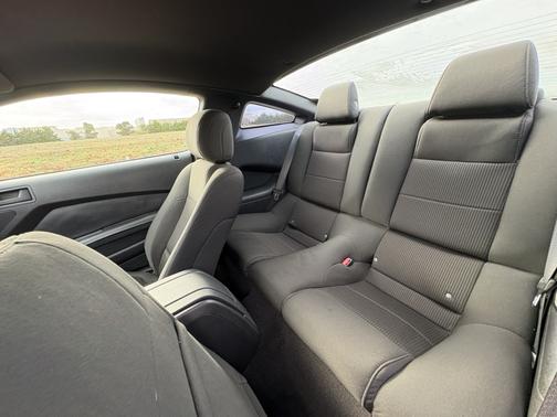 2013 Ford Mustang V6