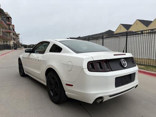 2013 Ford Mustang V6