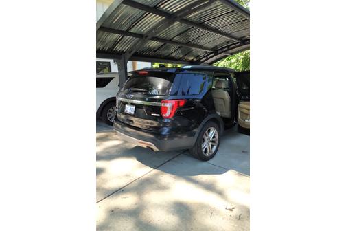 Photo 4 of 10 of 2016 Ford Explorer Limited