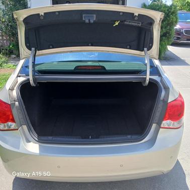 Gold 2011 Chevrolet Cruze LT