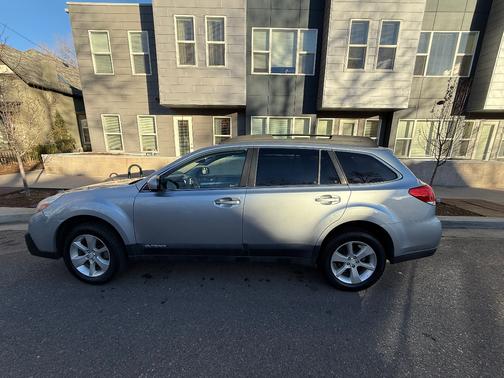 2014 Subaru Outback 2.5i Premium