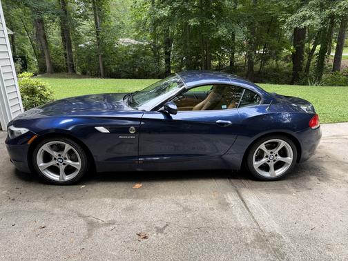 Blue 2012 BMW Z4 sDrive28i