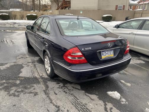 2005 Mercedes-Benz E-Class E320
