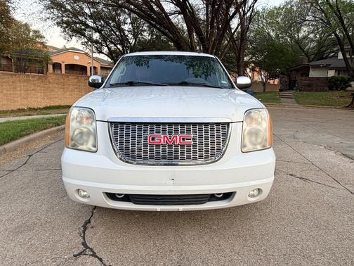 2011 GMC Yukon XL 1500 SLT