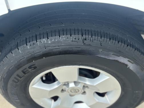 2011 Nissan Pathfinder S