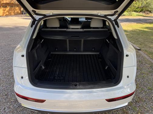 White 2022 Audi Q5 45 S line Premium Plus