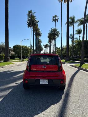 Red 2019 Kia Soul Base