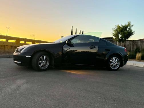 2005 INFINITI G35 Base