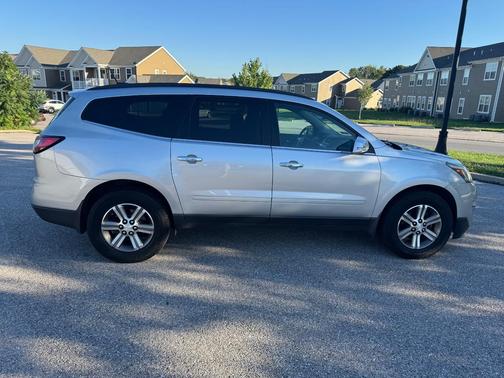 Silver 2016 Chevrolet Traverse 2LT
