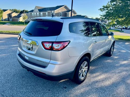 Silver 2016 Chevrolet Traverse 2LT
