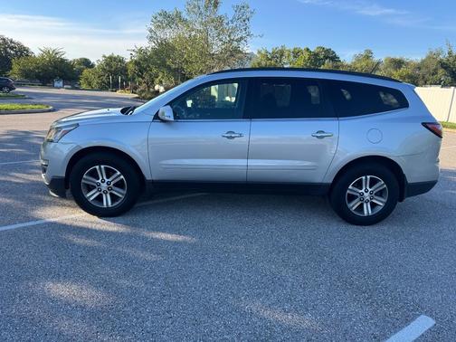 Silver 2016 Chevrolet Traverse 2LT