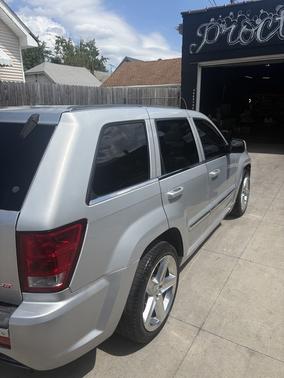 Silver 2006 Jeep Grand Cherokee SRT8