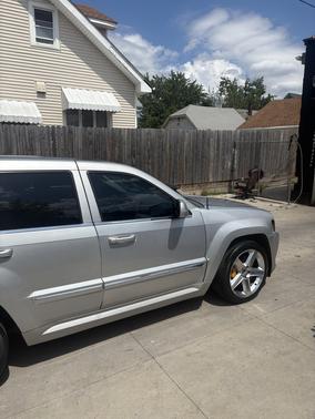 Silver 2006 Jeep Grand Cherokee SRT8