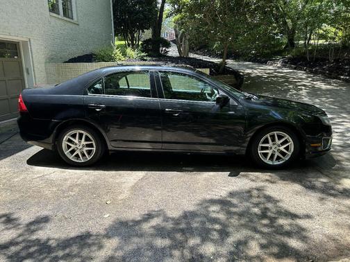 Black 2012 Ford Fusion SEL