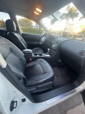 White 2013 Nissan Rogue SV w/SL Pkg