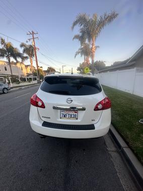 White 2013 Nissan Rogue SV w/SL Pkg