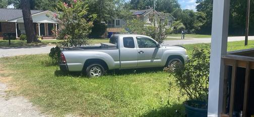 2005 Toyota Tacoma Base