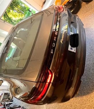 2018 Porsche Panamera Panamera 4 E-Hybrid