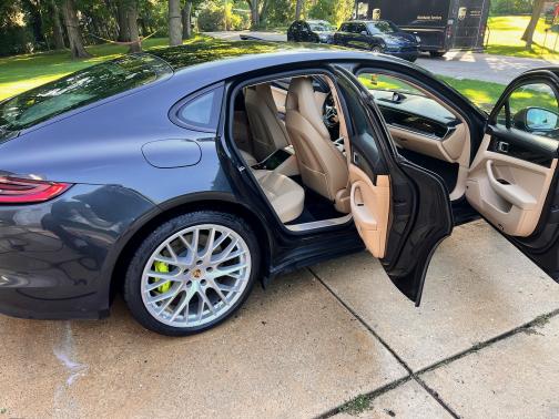 2018 Porsche Panamera 4 E-Hybrid