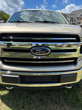 Gold 2018 Ford F-150 XLT