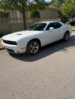 White 2020 Dodge Challenger SXT