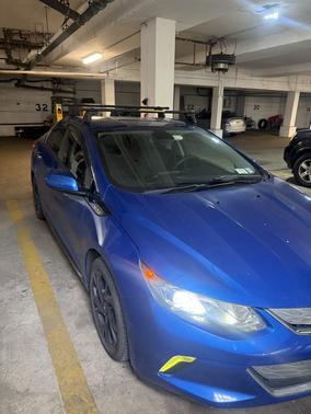 Blue 2018 Chevrolet Volt LT