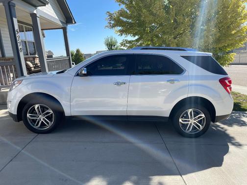 White 2016 Chevrolet Equinox LTZ