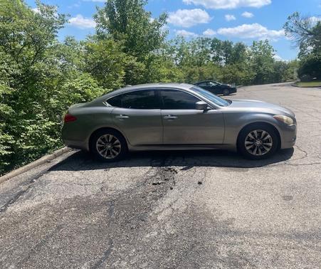 Gray 2013 INFINITI M37 Base